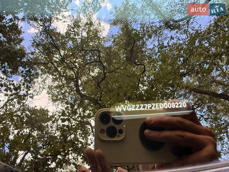 Внедорожник / Кроссовер Volkswagen Touareg 2013 в Кривом Роге