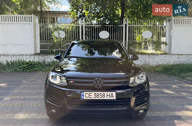 Внедорожник / Кроссовер Volkswagen Touareg 2012 в Черновцах