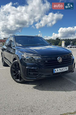 Внедорожник / Кроссовер Volkswagen Touareg 2021 в Киеве