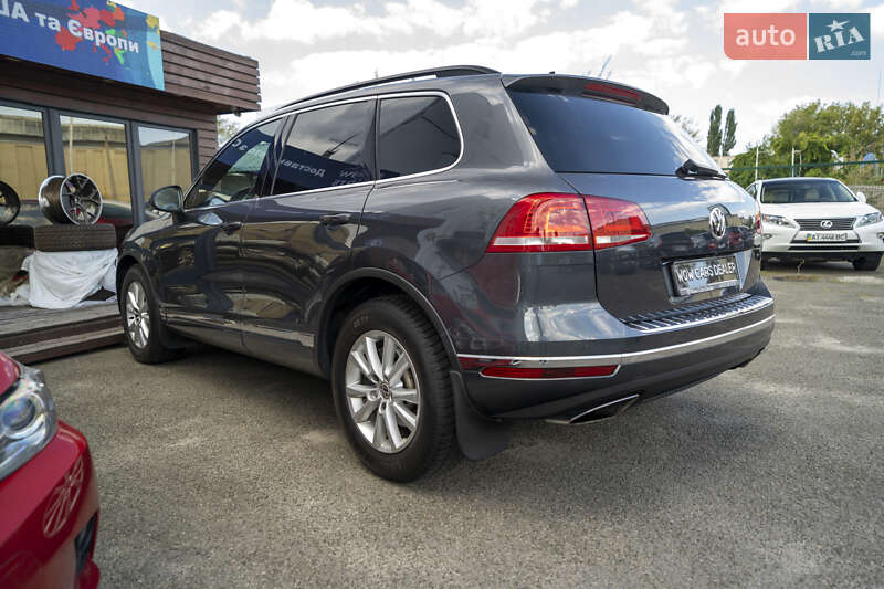 Внедорожник / Кроссовер Volkswagen Touareg 2015 в Киеве фото 13 Внедорожник / Кроссовер Volkswagen Touareg 2015 в Киеве
