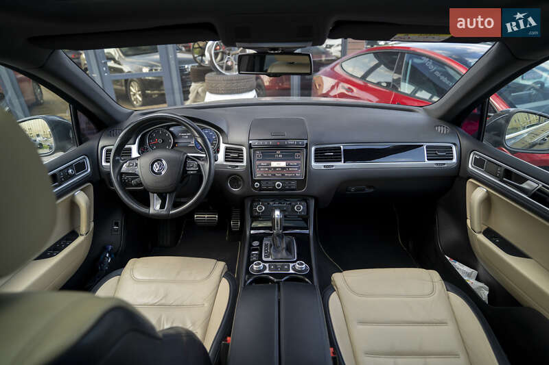 Внедорожник / Кроссовер Volkswagen Touareg 2015 в Киеве фото 25 Внедорожник / Кроссовер Volkswagen Touareg 2015 в Киеве