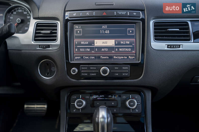 Внедорожник / Кроссовер Volkswagen Touareg 2015 в Киеве фото 27 Внедорожник / Кроссовер Volkswagen Touareg 2015 в Киеве