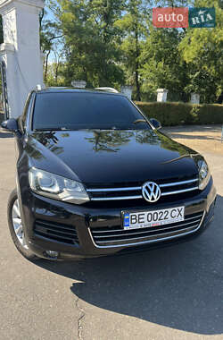 Позашляховик / Кросовер Volkswagen Touareg 2013 в Миколаєві