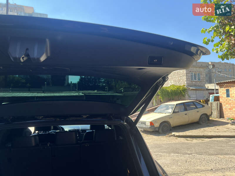 Внедорожник / Кроссовер Volkswagen Touareg 2013 в Николаеве фото 10 Внедорожник / Кроссовер Volkswagen Touareg 2013 в Николаеве