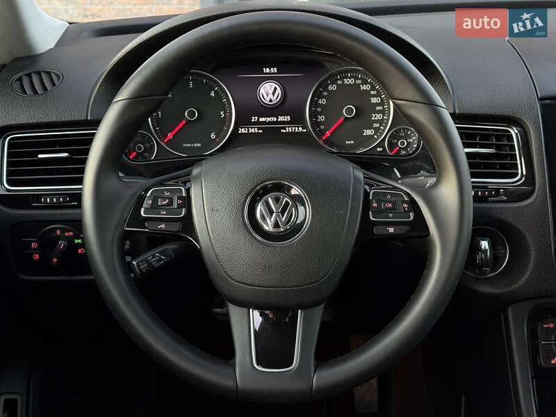 Позашляховик / Кросовер Volkswagen Touareg 2012 в Тернополі