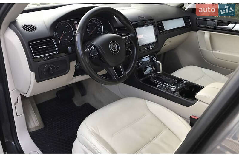 Внедорожник / Кроссовер Volkswagen Touareg 2011 в Мостиске фото 7 Внедорожник / Кроссовер Volkswagen Touareg 2011 в Мостиске