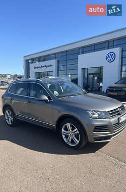 Внедорожник / Кроссовер Volkswagen Touareg 2013 в Тернополе