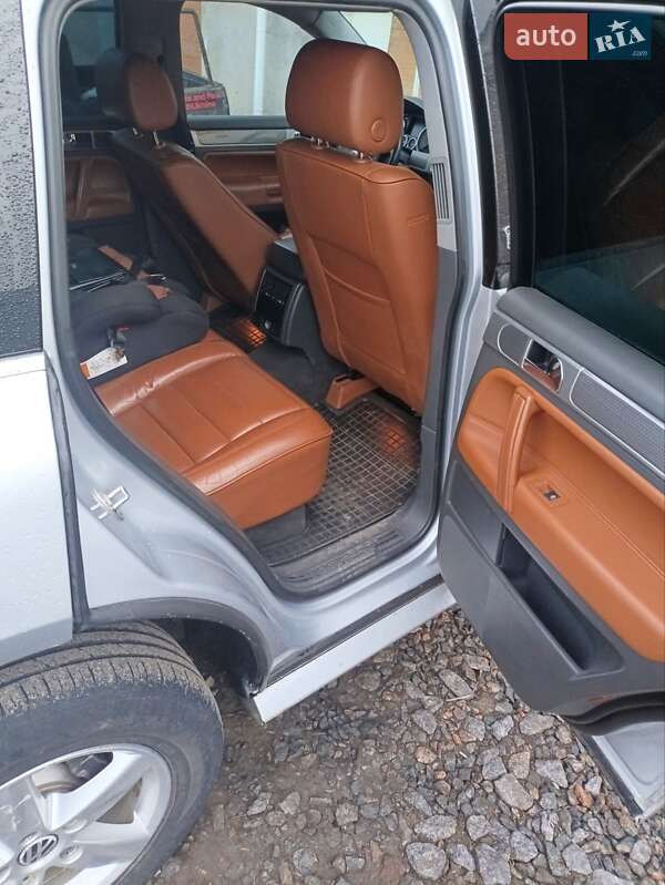Внедорожник / Кроссовер Volkswagen Touareg 2006 в Виннице