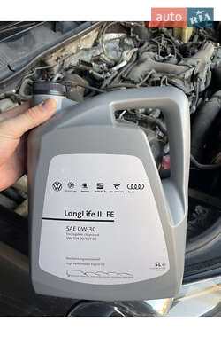 Внедорожник / Кроссовер Volkswagen Touareg 2013 в 