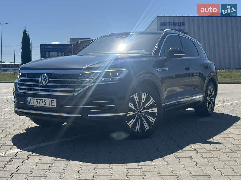 Внедорожник / Кроссовер Volkswagen Touareg 2018 в Коломые