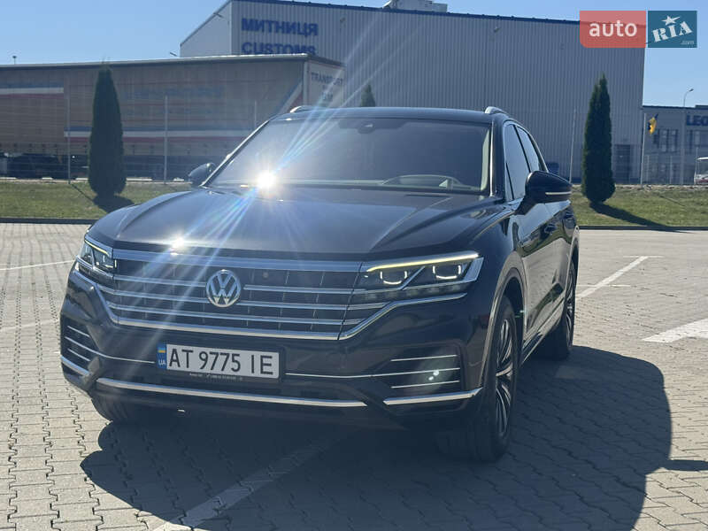Внедорожник / Кроссовер Volkswagen Touareg 2018 в Коломые