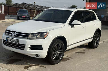 Позашляховик / Кросовер Volkswagen Touareg 2012 в Львові