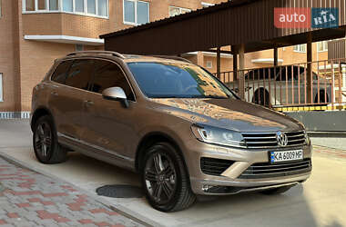 Позашляховик / Кросовер Volkswagen Touareg 2015 в Білій Церкві