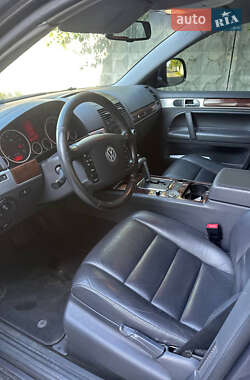 Внедорожник / Кроссовер Volkswagen Touareg 2007 в 