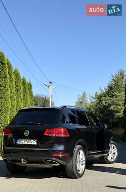 Внедорожник / Кроссовер Volkswagen Touareg 2011 в 