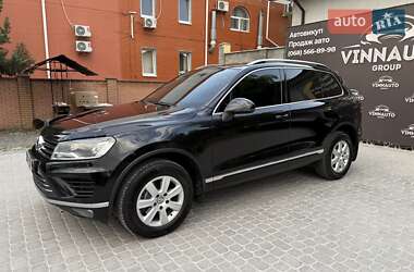 Внедорожник / Кроссовер Volkswagen Touareg 2017 в 