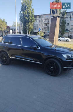 Внедорожник / Кроссовер Volkswagen Touareg 2014 в Кривом Роге