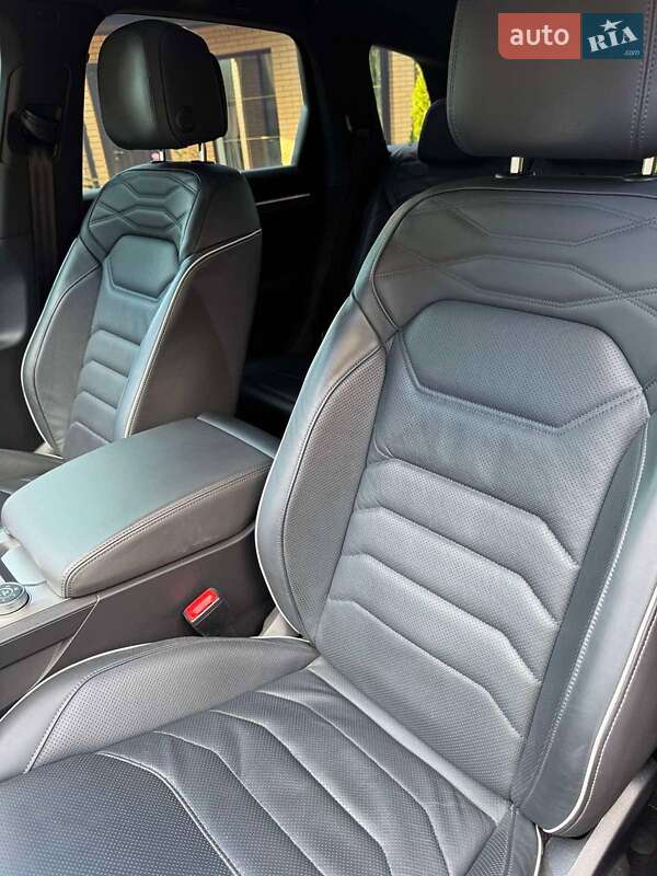 Позашляховик / Кросовер Volkswagen Touareg 2021 в Умані фото 19 Позашляховик / Кросовер Volkswagen Touareg 2021 в Умані