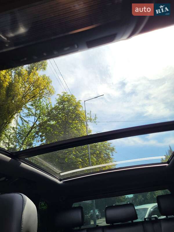 Внедорожник / Кроссовер Volkswagen Touareg 2015 в Херсоне