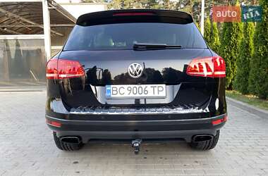 Внедорожник / Кроссовер Volkswagen Touareg 2015 в 