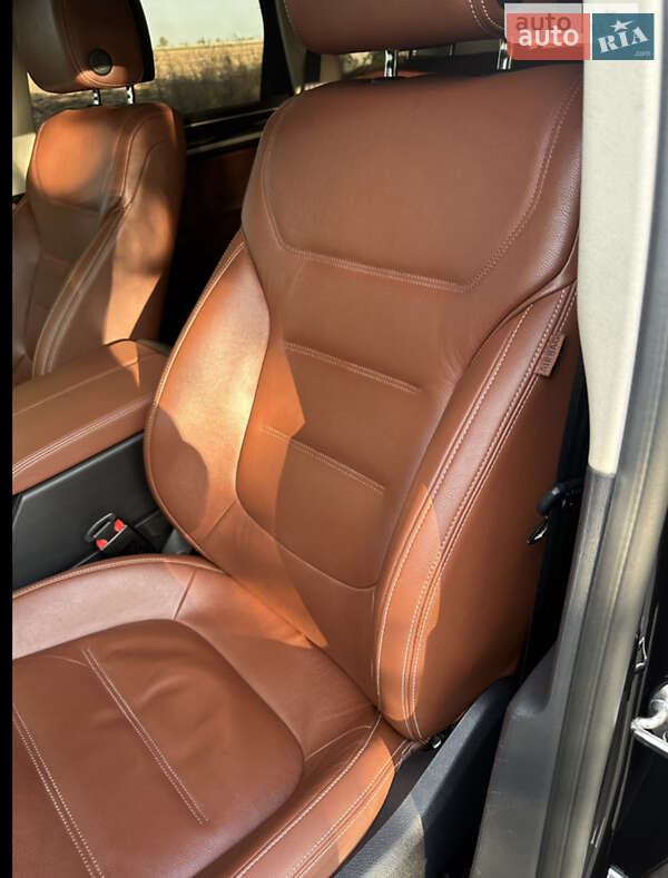 Внедорожник / Кроссовер Volkswagen Touareg 2018 в Днепре