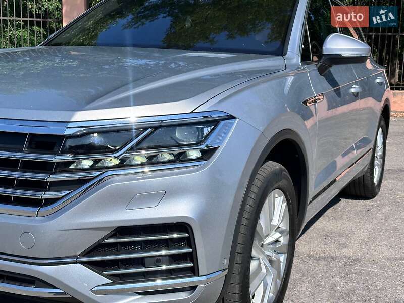 Позашляховик / Кросовер Volkswagen Touareg 2018 в Кропивницькому