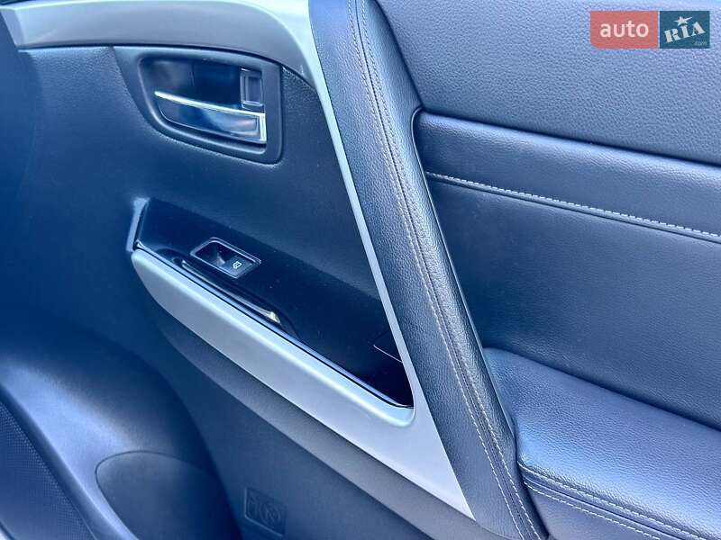 Позашляховик / Кросовер Volkswagen Touareg 2018 в Кропивницькому