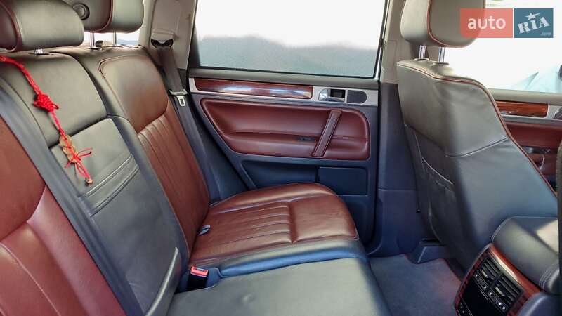 Позашляховик / Кросовер Volkswagen Touareg 2008 в Старокостянтинові