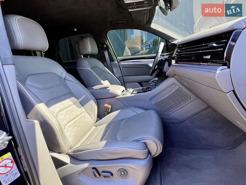 Внедорожник / Кроссовер Volkswagen Touareg 2023 в Киеве