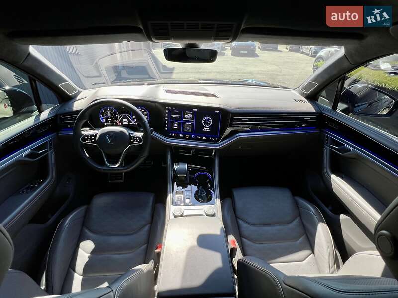 Внедорожник / Кроссовер Volkswagen Touareg 2023 в Киеве