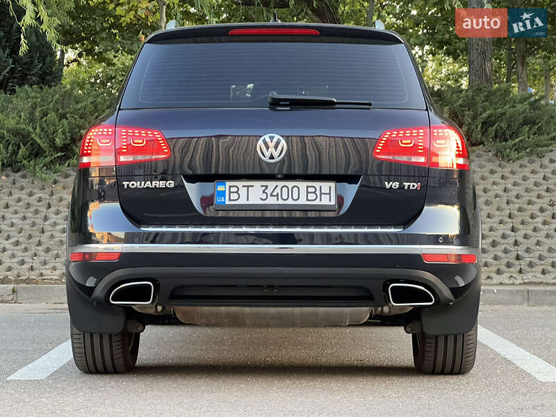 Внедорожник / Кроссовер Volkswagen Touareg 2016 в Одессе