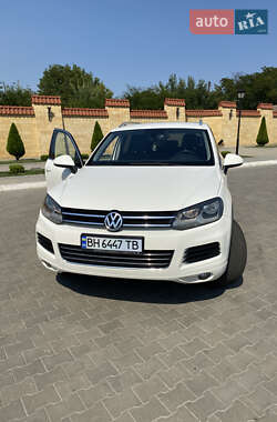Позашляховик / Кросовер Volkswagen Touareg 2011 в Ізмаїлі
