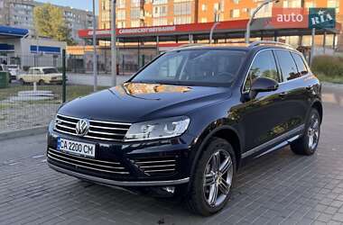 Позашляховик / Кросовер Volkswagen Touareg 2015 в Черкасах