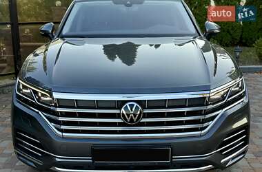 Внедорожник / Кроссовер Volkswagen Touareg 2022 в 