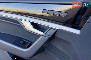 Внедорожник / Кроссовер Volkswagen Touareg 2022 в 