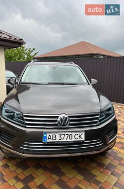 Внедорожник / Кроссовер Volkswagen Touareg 2017 в Киеве