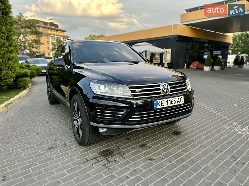 Внедорожник / Кроссовер Volkswagen Touareg 2018 в Днепре