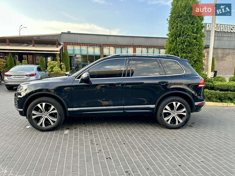 Внедорожник / Кроссовер Volkswagen Touareg 2018 в Днепре