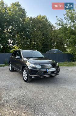 Внедорожник / Кроссовер Volkswagen Touareg 2016 в 
