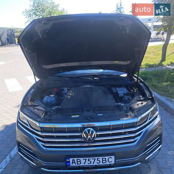Внедорожник / Кроссовер Volkswagen Touareg 2023 в Тульчине