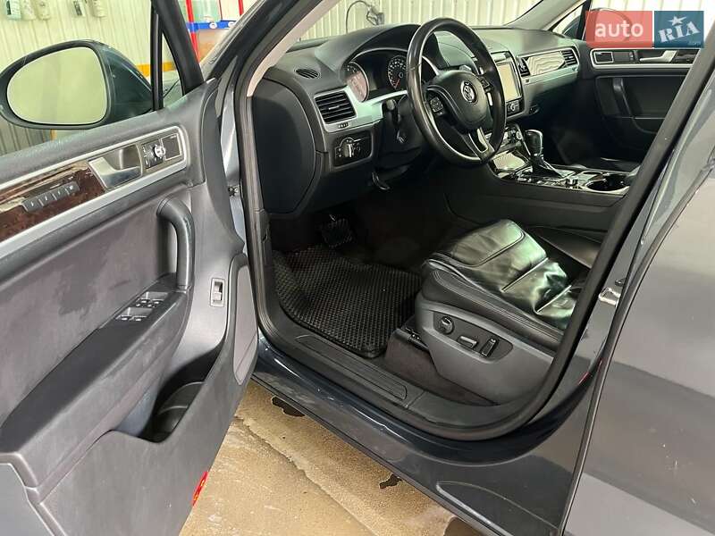 Позашляховик / Кросовер Volkswagen Touareg 2013 в Києві фото 15 Позашляховик / Кросовер Volkswagen Touareg 2013 в Києві