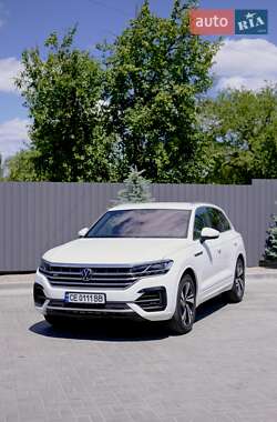 Внедорожник / Кроссовер Volkswagen Touareg 2020 в 