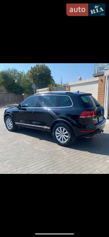 Внедорожник / Кроссовер Volkswagen Touareg 2012 в Одессе