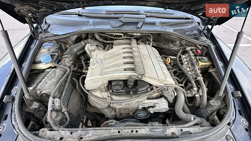 Внедорожник / Кроссовер Volkswagen Touareg 2006 в Виннице