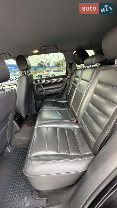 Внедорожник / Кроссовер Volkswagen Touareg 2006 в Виннице