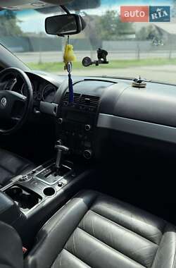 Внедорожник / Кроссовер Volkswagen Touareg 2005 в 