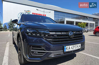 Внедорожник / Кроссовер Volkswagen Touareg 2023 в 