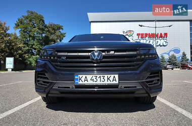 Внедорожник / Кроссовер Volkswagen Touareg 2023 в 