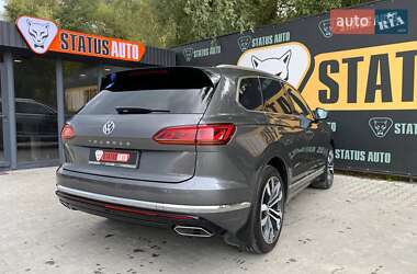 Внедорожник / Кроссовер Volkswagen Touareg 2019 в 