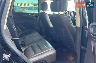 Внедорожник / Кроссовер Volkswagen Touareg 2012 в 